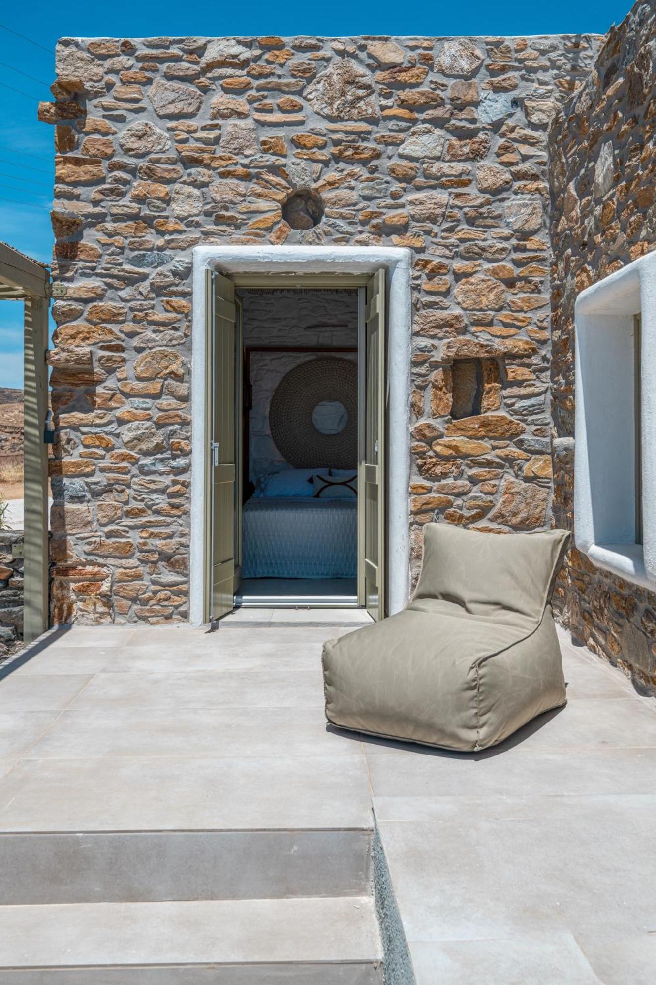 Onos Luxury Apartment Kythnos